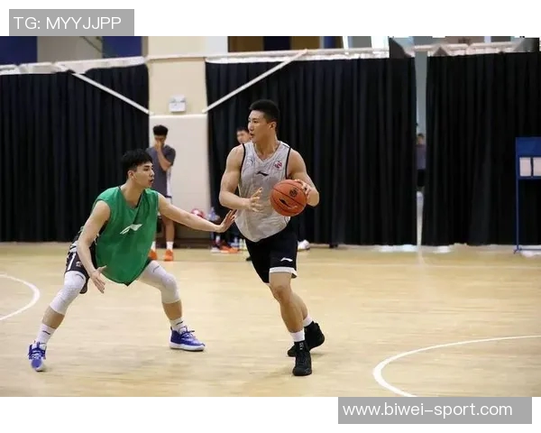 湖人队官推分享客场出发照片即将前往明尼苏达和孟菲斯挑战 湖人队官推分享客场出发照片即将前往明尼苏达和孟菲斯挑战