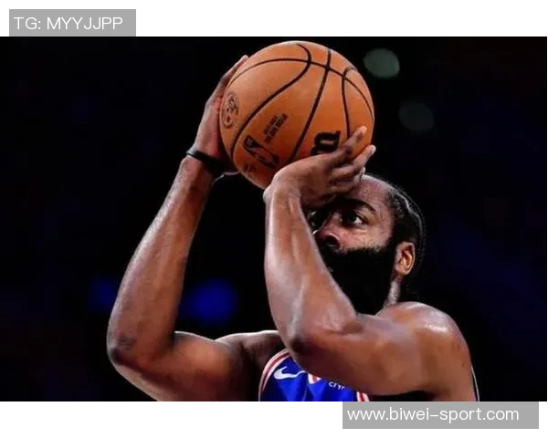 格莱姆斯谈防守哈登争议称判罚应由裁判决定而非自己判断 格莱姆斯谈防守哈登争议称判罚应由裁判决定而非自己判断