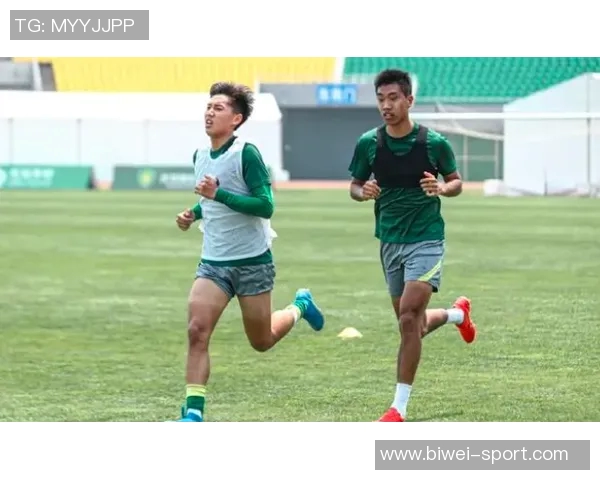 全能表现闪耀赛场三球15中7贡献17分6篮板7助攻3抢断的精彩数据分析