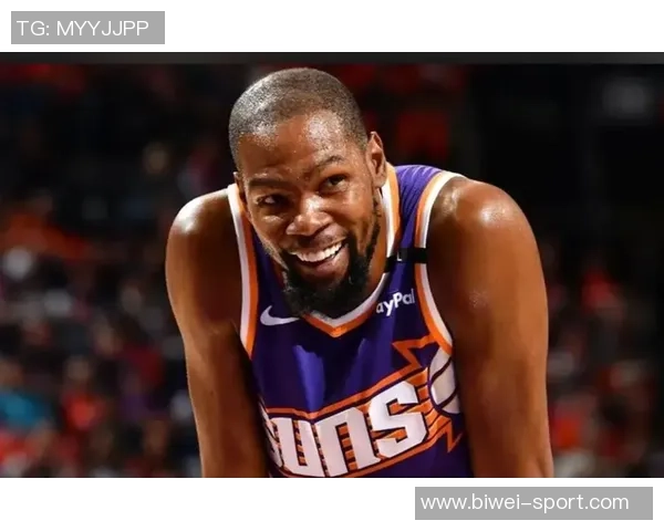 杜兰特盛赞阿门的超快二次起跳与独特风格如同发射台般令人惊叹