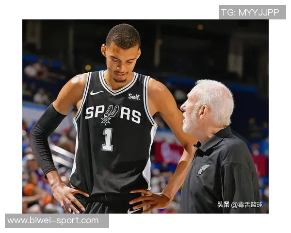 快船主场迎来万圣节派对后首胜续写胜利篇章