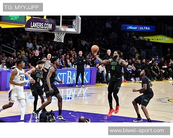 萨迪克贝表现出色却错失关键三分贡献17分6篮板正负值高达19