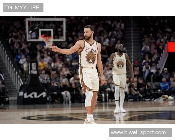 库里期待复出对阵马刺休养两天后希望重返赛场 库里期待复出对阵马刺休养两天后希望重返赛场